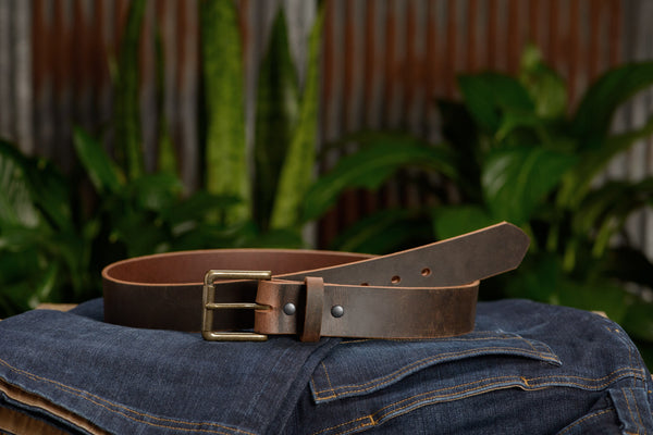The Crazy Horse: Men's Rustic Brown Non Stitched Leather Belt 1.50" - Amish Made Belts