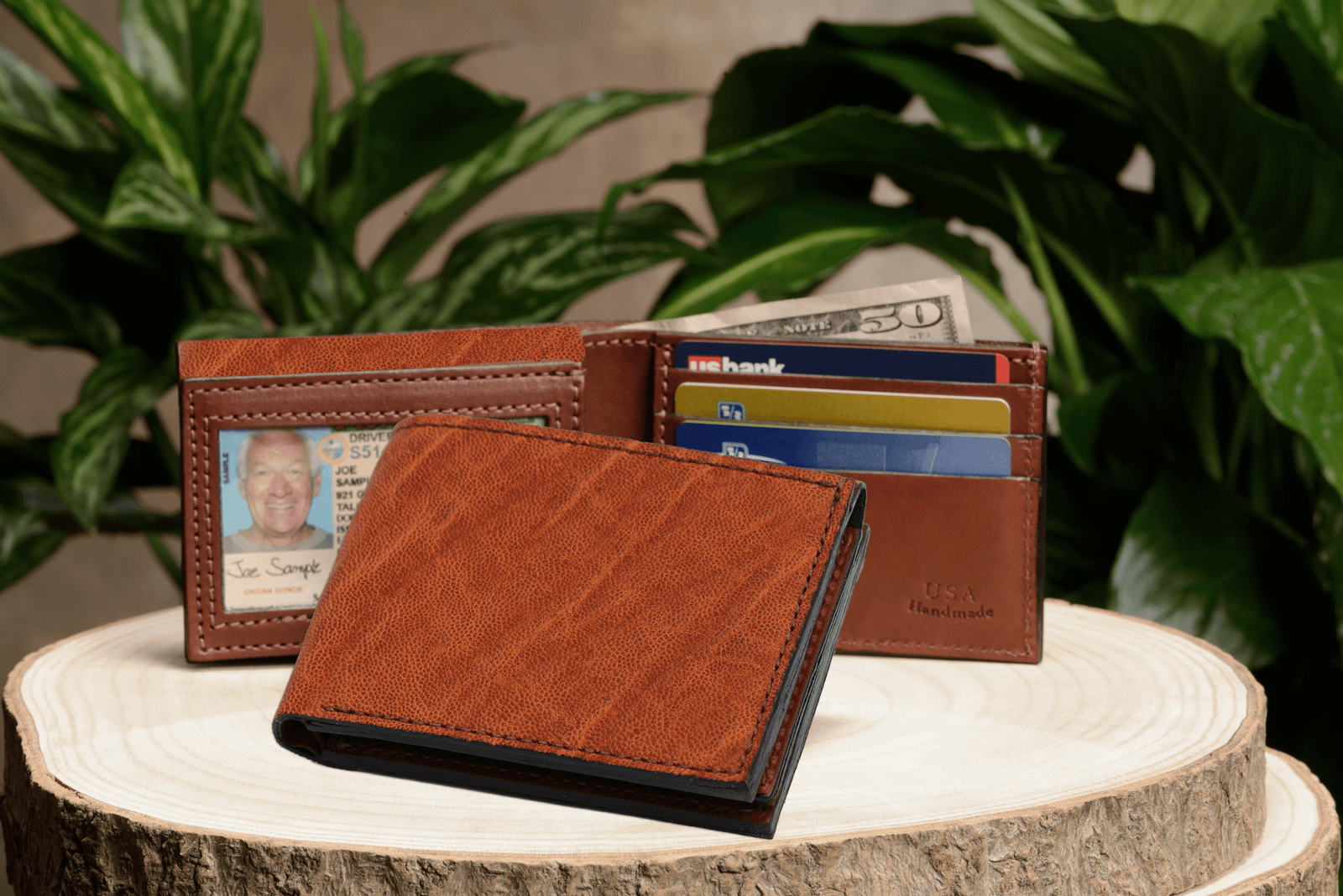B'z15thマキシ10枚＋未マキシ化8cm＋非売品BOX付 Caramel Brown Elephant Luxury Designer Exotic Bifold Wallet With Flip
