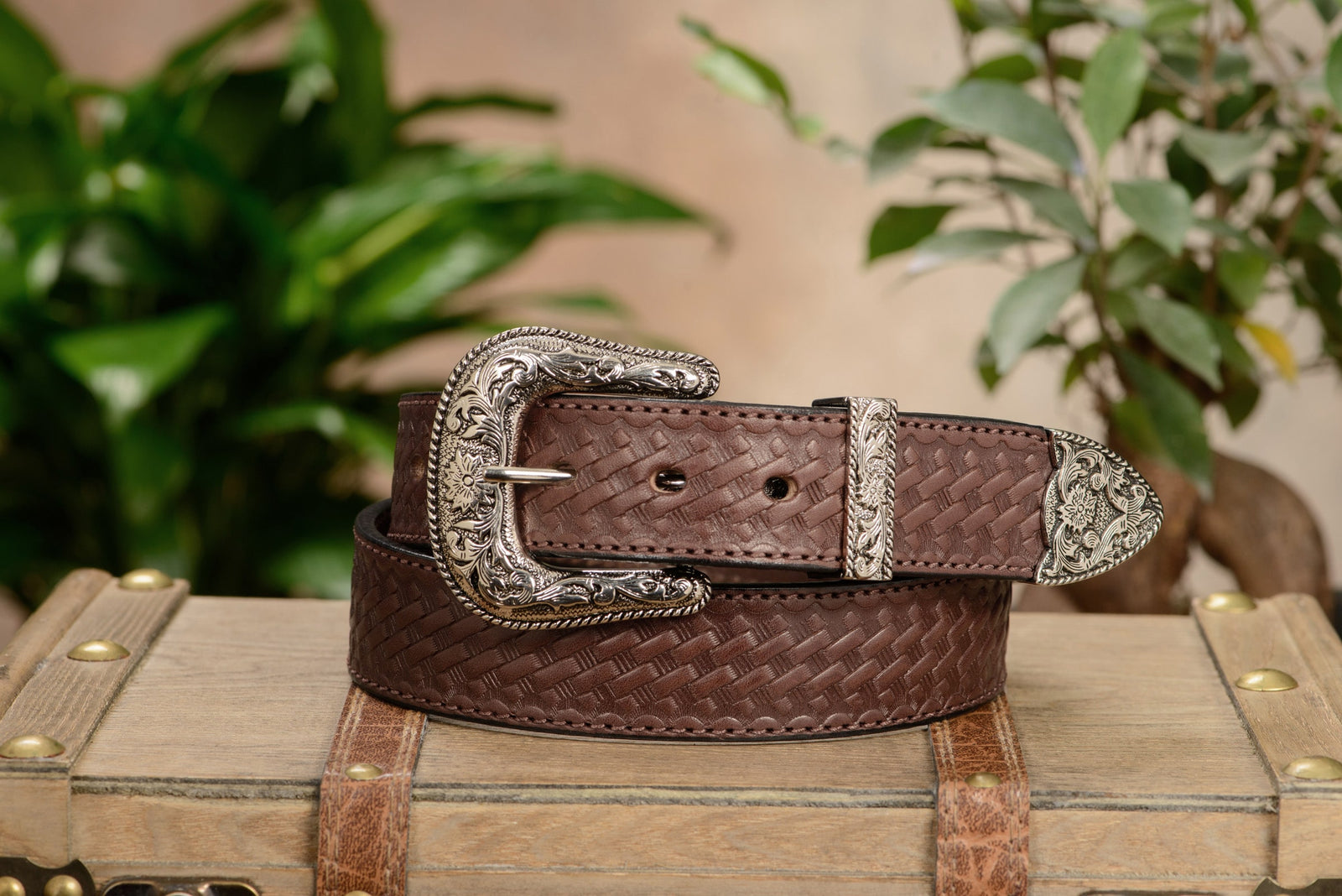 美品　TODAYFUL Backle Leather Belt Men's Brown Stitched Basket Weave Western Leather Belt - The
