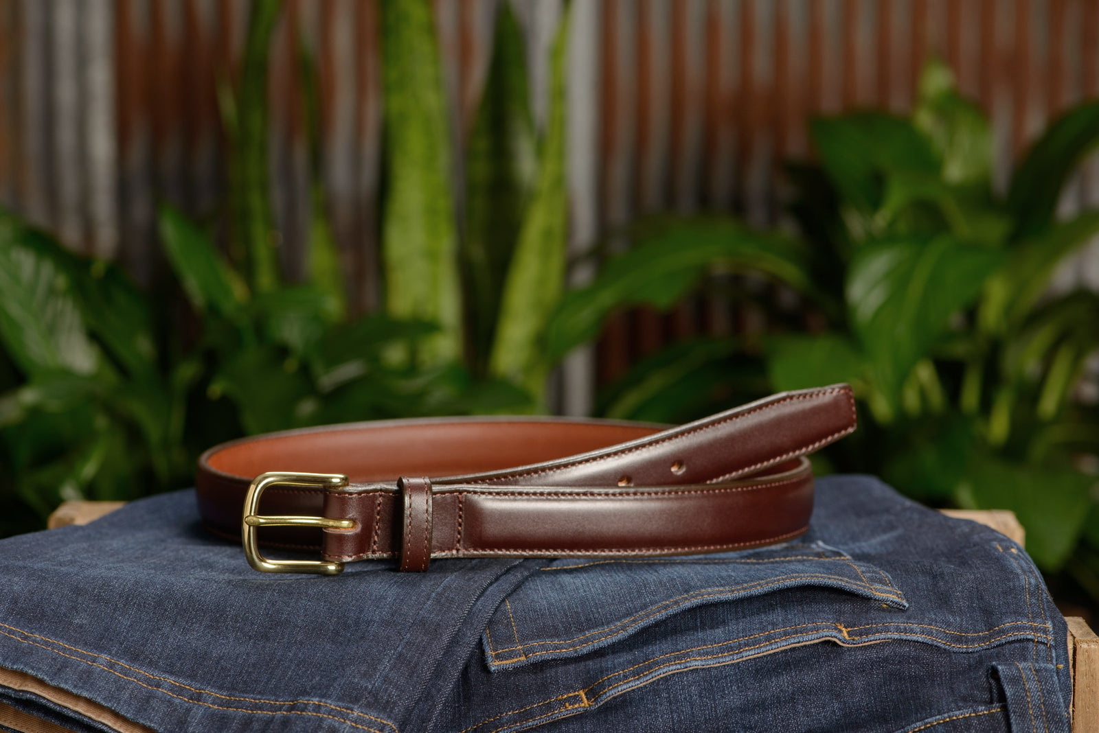 Men's Chocolate Brown Italian Leather Belt With Brass Buckle Men's Chocolate Brown Italian Leather Belt With Brass Buckle