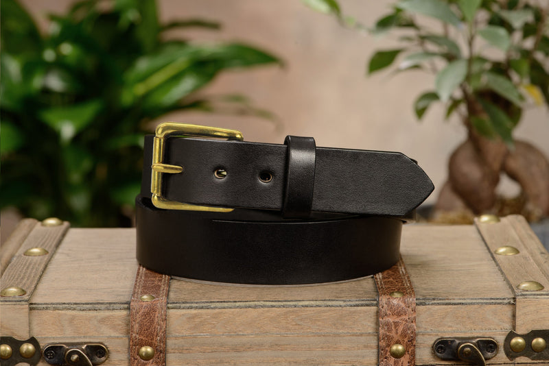 The Maverick: Men's Black Non Stitched Leather Belt With Brass 1.50" - Amish Made Belts