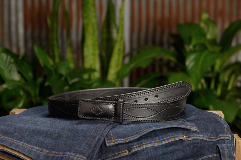 The Pit Boss: Black Figure 8 Black Stitched Buckle-less Ball Hook 1.50" - Amish Made Belts
