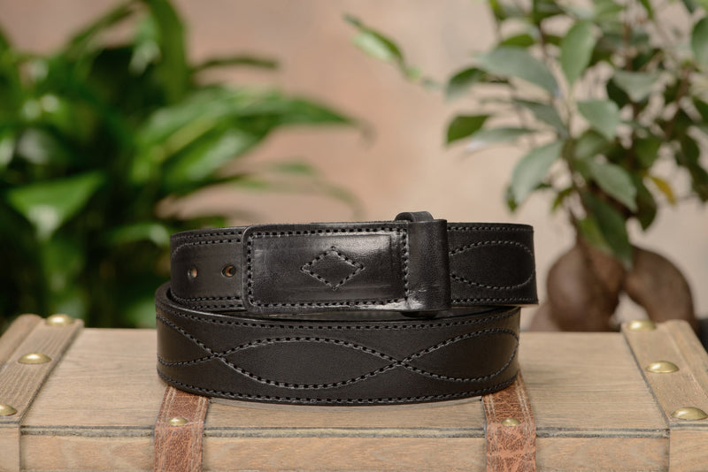 The Pit Boss: Black Figure 8 Black Stitched Buckle-less Ball Hook 1.50" - Amish Made Belts