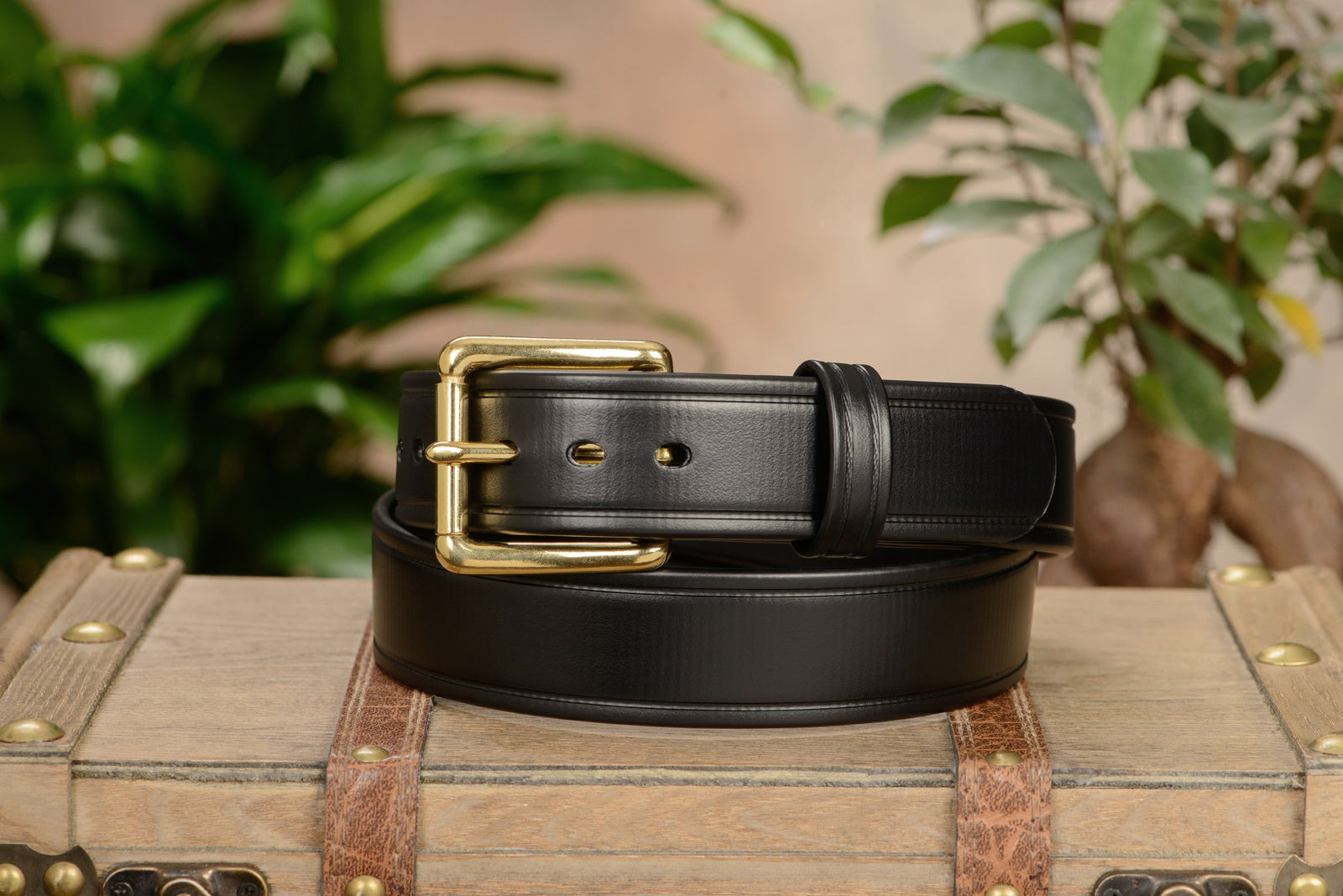 Thick black belt with gold buckle hotsell